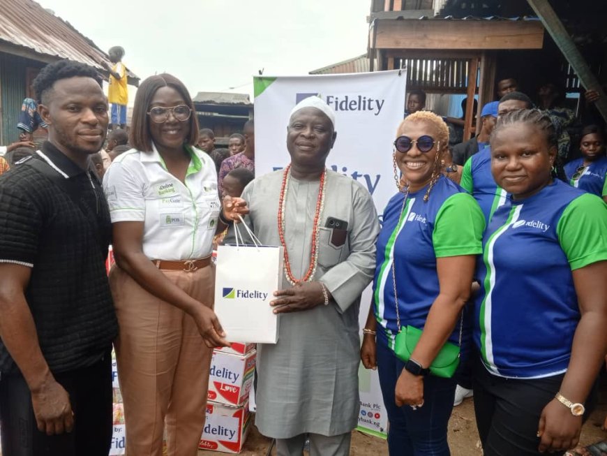 Fidelity Bank Extends Lifeline to Makoko Community …Donates Boats and Relief Materials to Orphanage and Schools