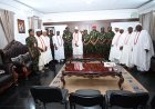 COAS visits Oba of Lagos, seeks royal blessings,  support for military operations
