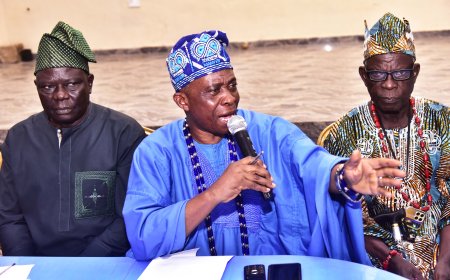 Dangote Granite Mines Awards Bursaries to Students in Ijebu Igbo  … Monarch Hails Dangote’s Commitment to Educational Advancement