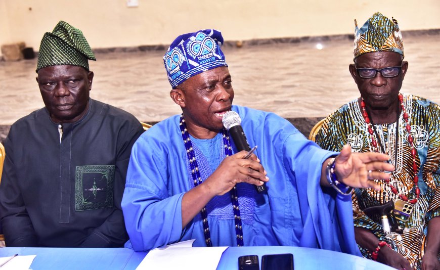 Dangote Granite Mines Awards Bursaries to Students in Ijebu Igbo  … Monarch Hails Dangote’s Commitment to Educational Advancement