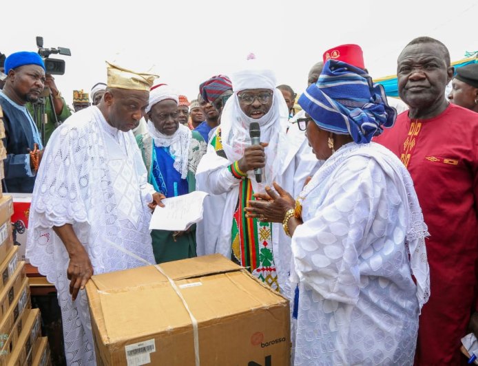 Primate Ayodele Commissions Mosque, Names It After Tinubu’s Mother