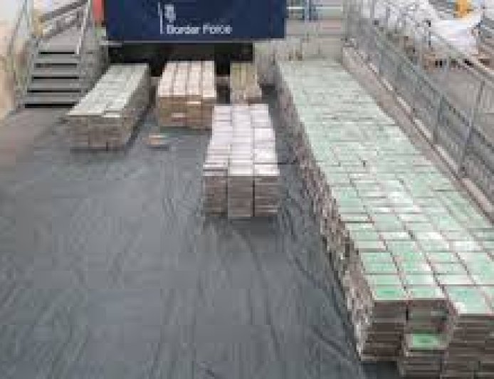 UK Crime Agency Seizes One Tonne of Cocaine at London Port, Launches International Probe