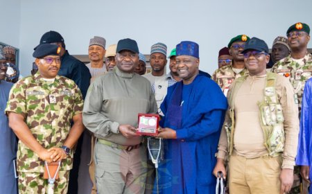Defence Minister Visits OPHK, Commends Troops, Reaffirms FG’s Commitment to Crushing Terrorism